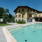 Lägenhet Dreams Apt, Pool, With Private Garden, Near