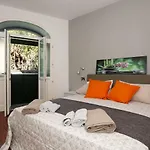 Dreams Apt, Pool, With Private Garden, Near *