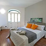 Lägenhet Dreams Apt, Pool, With Private Garden, Near