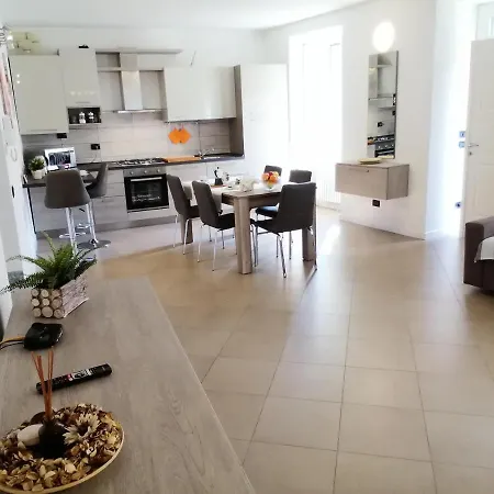 Dreams Apt, Pool, With Private Garden, Near Bellagio