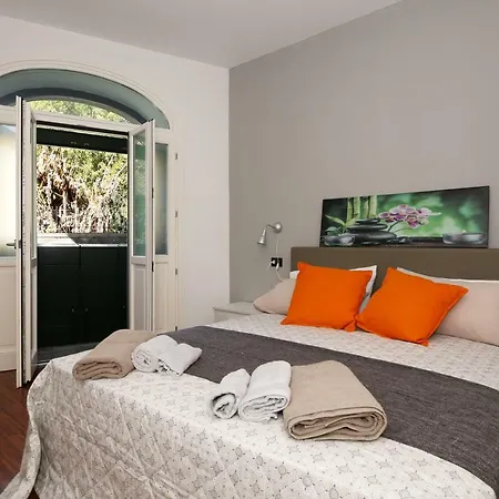 Dreams Apt, Pool, With Private Garden, Near *