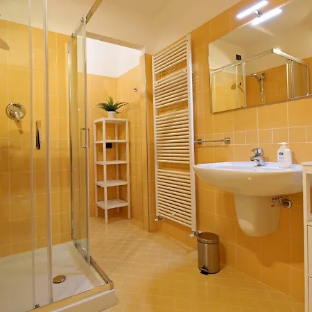 Dreams Apt, Pool, With Private Garden, Near Apartamento *