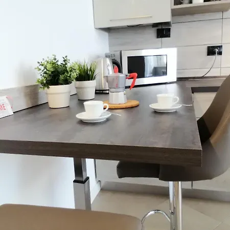 Dreams Apt, Pool, With Private Garden, Near * בלאג'יו