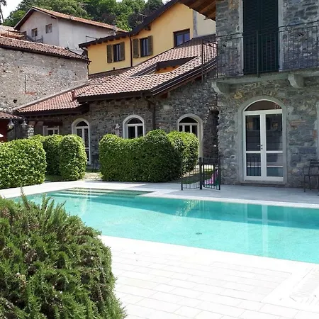 Dreams Apt, Pool, With Private Garden, Near *