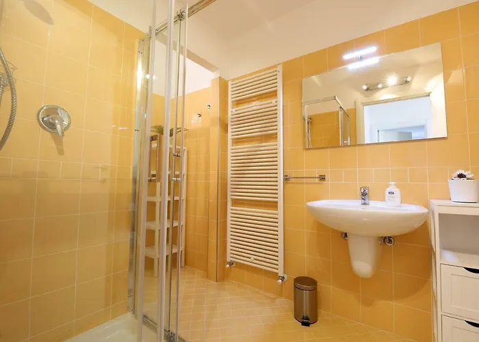 Dreams Apt, Pool, With Private Garden, Near * Белладжо
